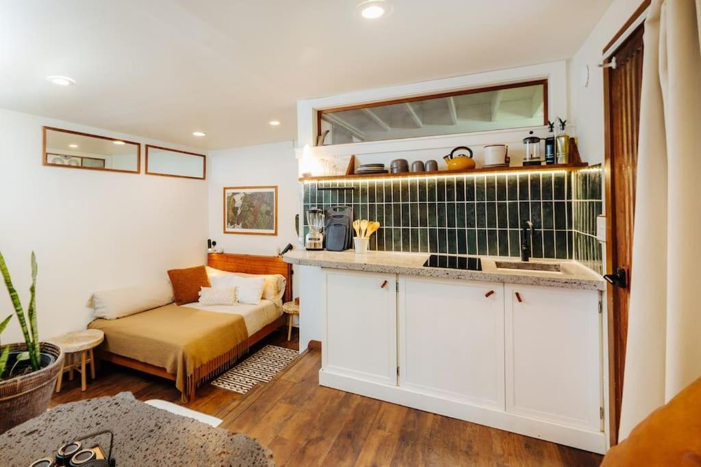 The Pohaku Studio At The Koi House Kailua Kültér fotó